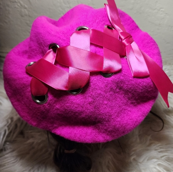 Dolls Kill bright punk beret NWT‎ - Picture 1 of 8